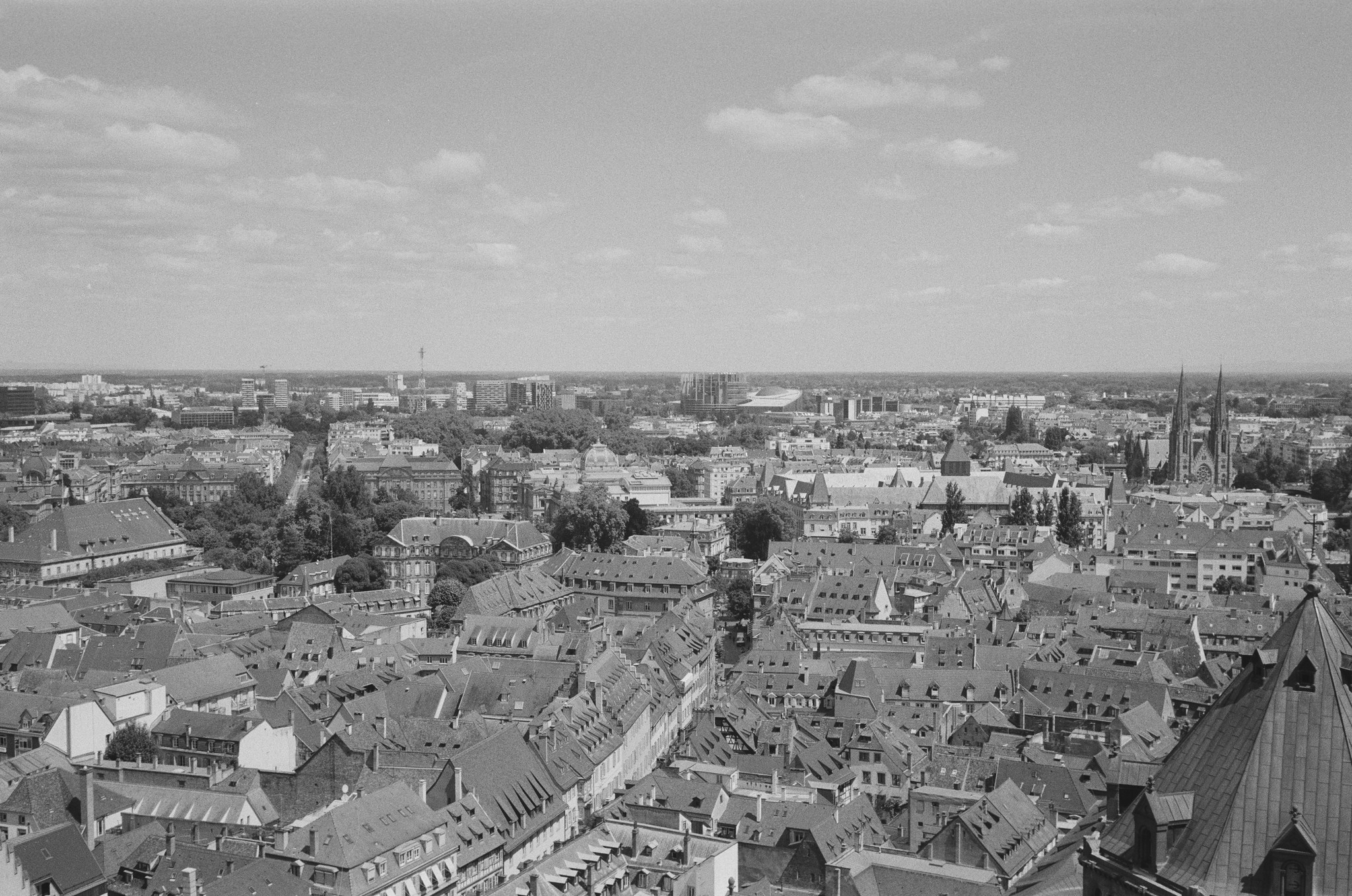 Blick in die Altstadt von Strasbourg vom Aussichtsplateau der Kathedrale. Blickrichtung Süd-Osten.